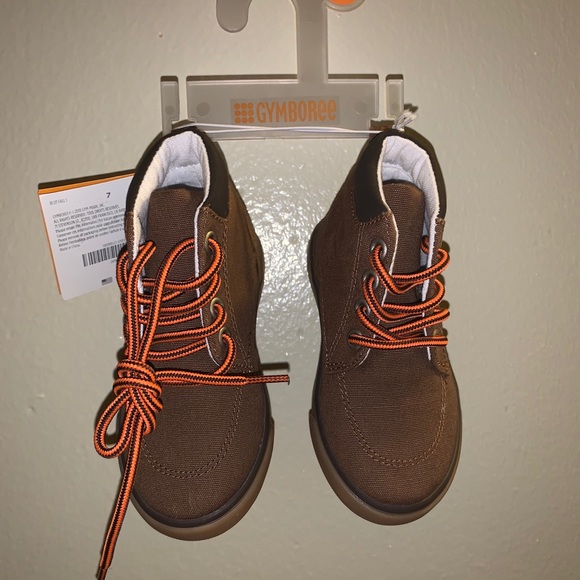 Toddlers Dress Boots ! SIZE 7 NEVER BEEN USED - Picture 2 of 6